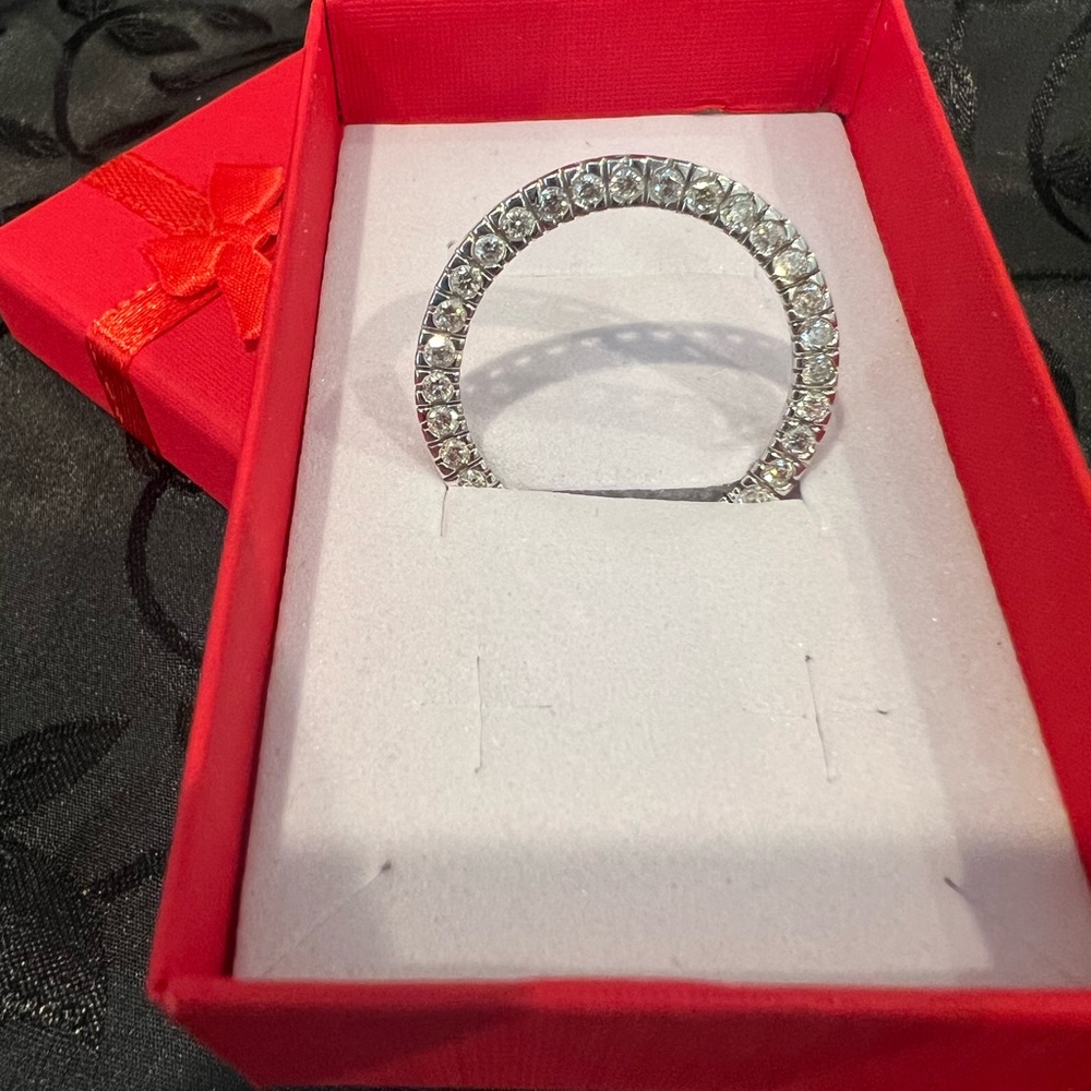 Diamond Eternity Circle Pendant
14k White Gold Floating Drop 0.47ctw
No …
